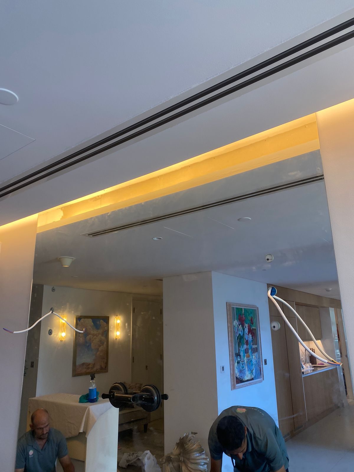 Preparation for repairing the illuminated ceiling niche in the hallway