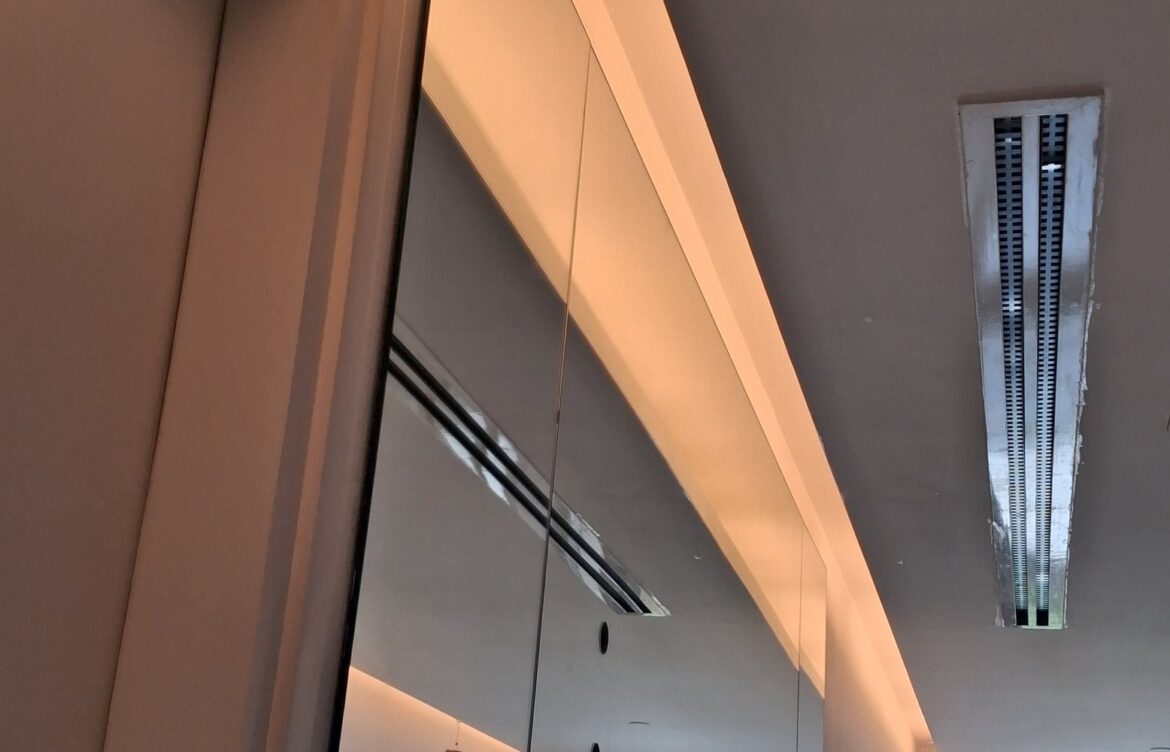 How We Performed Small but Complex Work in a Dubai Apartment Corridor: Priming, Puttying, and Painting a Ceiling Niche